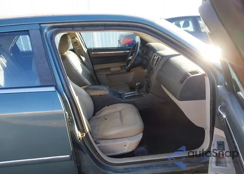 2006 Chrysler 300 Touring из США, поврежденный, VIN 2C3KA53G16H228416